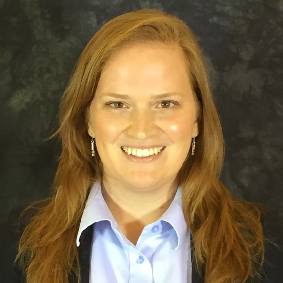 Meet your Posher, Claudia - Picture 1 of 1